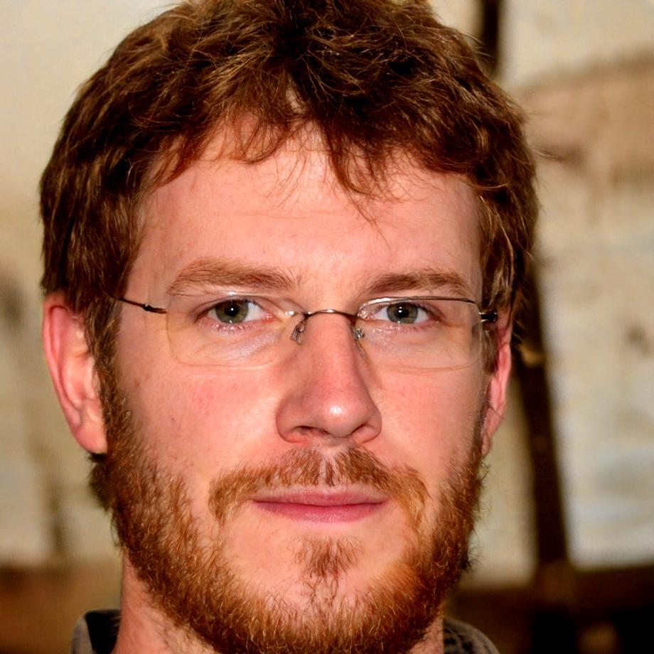 Ritratto di Davide Montalbano